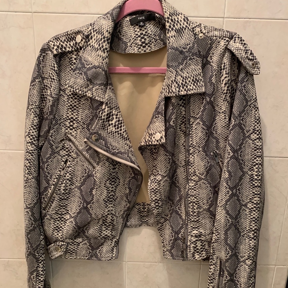 SNAKE PRINT JACKET/ BLAZER